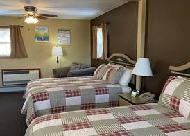 Little Bluff Inn 3