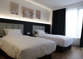 KIMMIY HOTEL 2