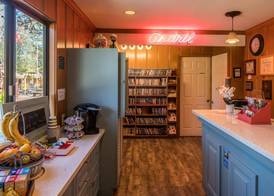 Andril Fireplace Cottages 2