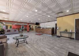 Econo Lodge High Point - Archdale 3