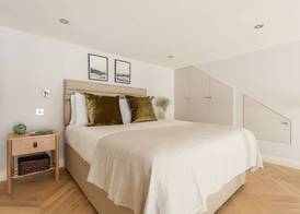 Museum Apartments 4