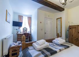 The Littleton Arms 4