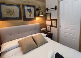 STUDIOS OR PRIVATE ROOMS 5