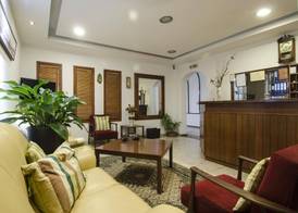 Pigeon Beach Hotel Apartments 5