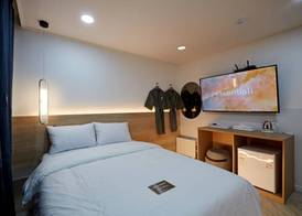 Hotel sounds 5
