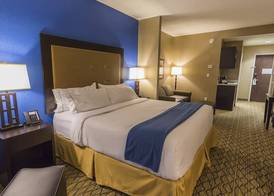 Holiday Inn Express & Suites THUNDER BAY by IHG 5