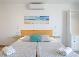 Apartamentos Marivent by MHR 5