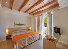 Nissaki Beach Hotel 3
