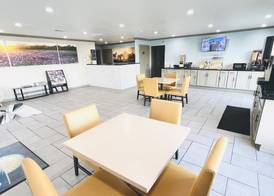 Days Inn & Suites by Wyndham - Canton First Monday Trade Days 2