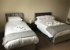 The New Alexandra Hotel 4