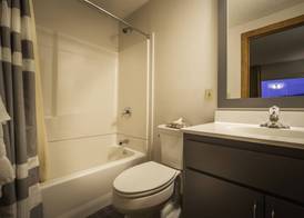 Sun & Ski Inn and Suites 5