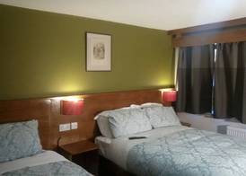 Crosshill House 3