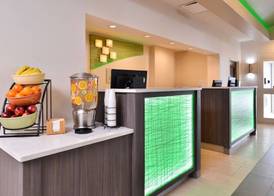 Holiday Inn & Suites ROCHESTER - MARKETPLACE by IHG 2