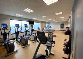 Doubletree by Hilton Somerset Hotel and Conference Center 3