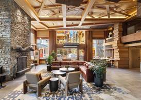 Moose Hotel and Suites 3