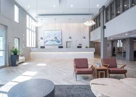 Sandman Hotel Calgary Airport 5