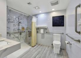 Best Western Plus Sunset Plaza Hotel 5