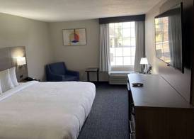 Days Inn & Suites by Wyndham Tahlequah 3