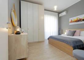 Elegant 3-Bed Apartment 10' Termini Wi-Fi AC 4