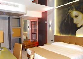 Hotel Camelia 4