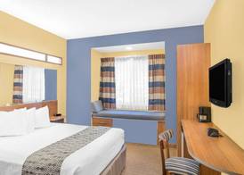Microtel Inn & Suites Chili/Rochester 4