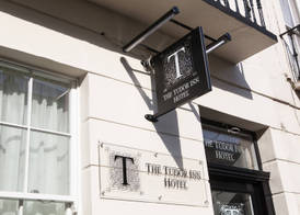 The Tudor Inn Hotel 3