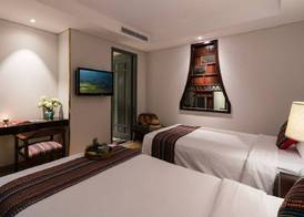 Au Lac Legend Hotel 4