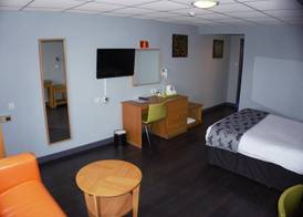 Happy Guests Lodge 3