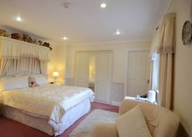 Acorn Court Country House 2