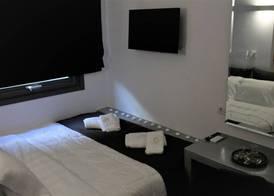 A Lux Villas Santorini 3
