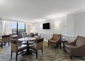 Crowne Plaza EXECUTIVE CENTER BATON ROUGE by IHG 2