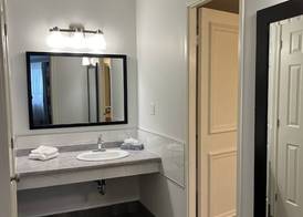 Ramada by Wyndham London 3