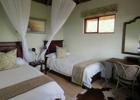 Woodbury Lodge – Amakhala Game Reserve 3