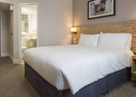 Paisley Pear, Brackley by Marston's Inns 4