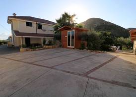 Villa Garden 2