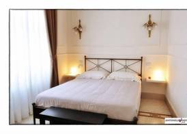 Palazzo Liguori 5