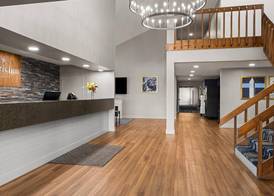 AmericInn by Wyndham Marshfield 2