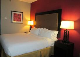 Holiday Inn Express CLOVERDALE (GREENCASTLE) by IHG 3