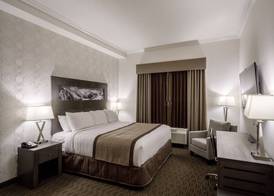 Ramada by Wyndham Revelstoke 5