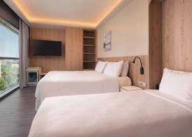 Four Points by Sheraton Barcelona Diagonal 4