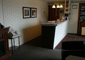 Brentwood Motor Inn 5