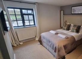The Ragged Cot 4