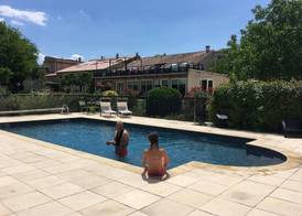 Logis Hôtel & Spa Déjeunez Sous L'Arbre 4