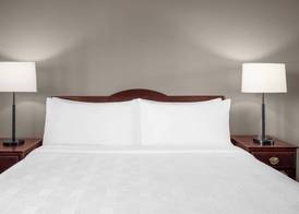 Larkspur Landing Extended Stay Suites Hillsboro 5