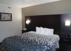 Travelodge by Wyndham North Charleston 4