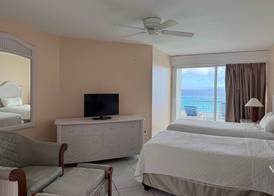 Sapphire Beach Club Resort 4
