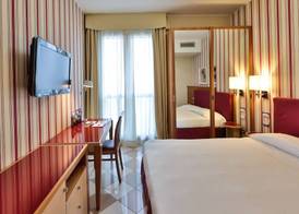 UNA Hotels The One Milano Hotel & Residence 5