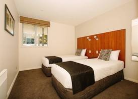 Lakeside Apartments 3