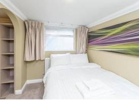 Uno Hotel Heathrow Windsor 5