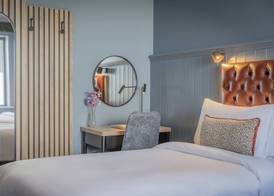 Shoreline Hotel 5